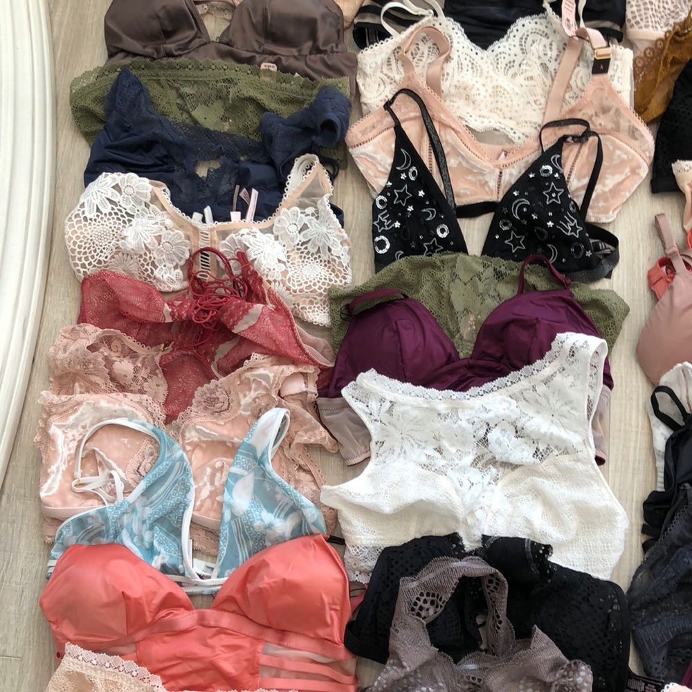 10 Victoria secret bralettes - Picture 2 of 8